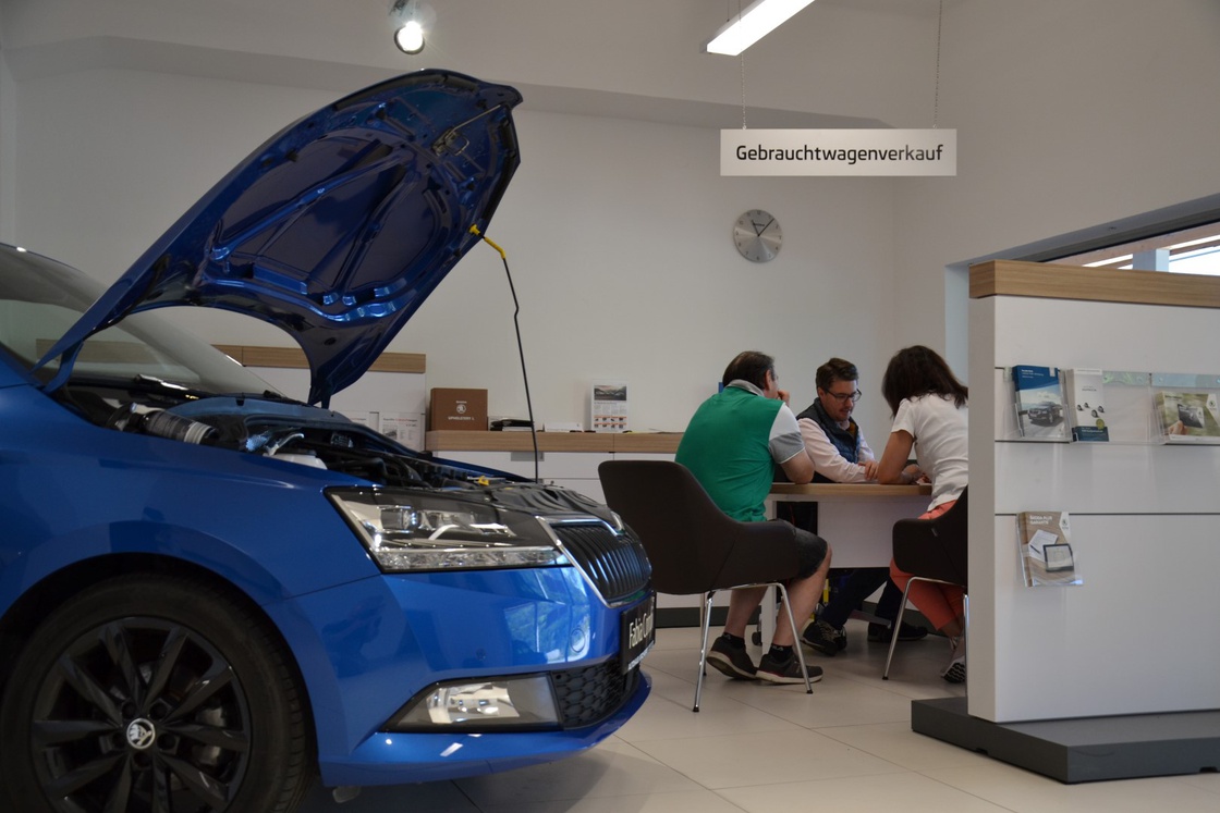 Verkauf / Jungwagen / Gebrauchtwagen.JPG